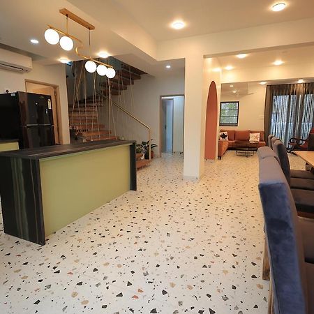 Villa Reverie - Ultra Modern Villa 200 Metres To Prestine Beach Betalbatim Exterior foto